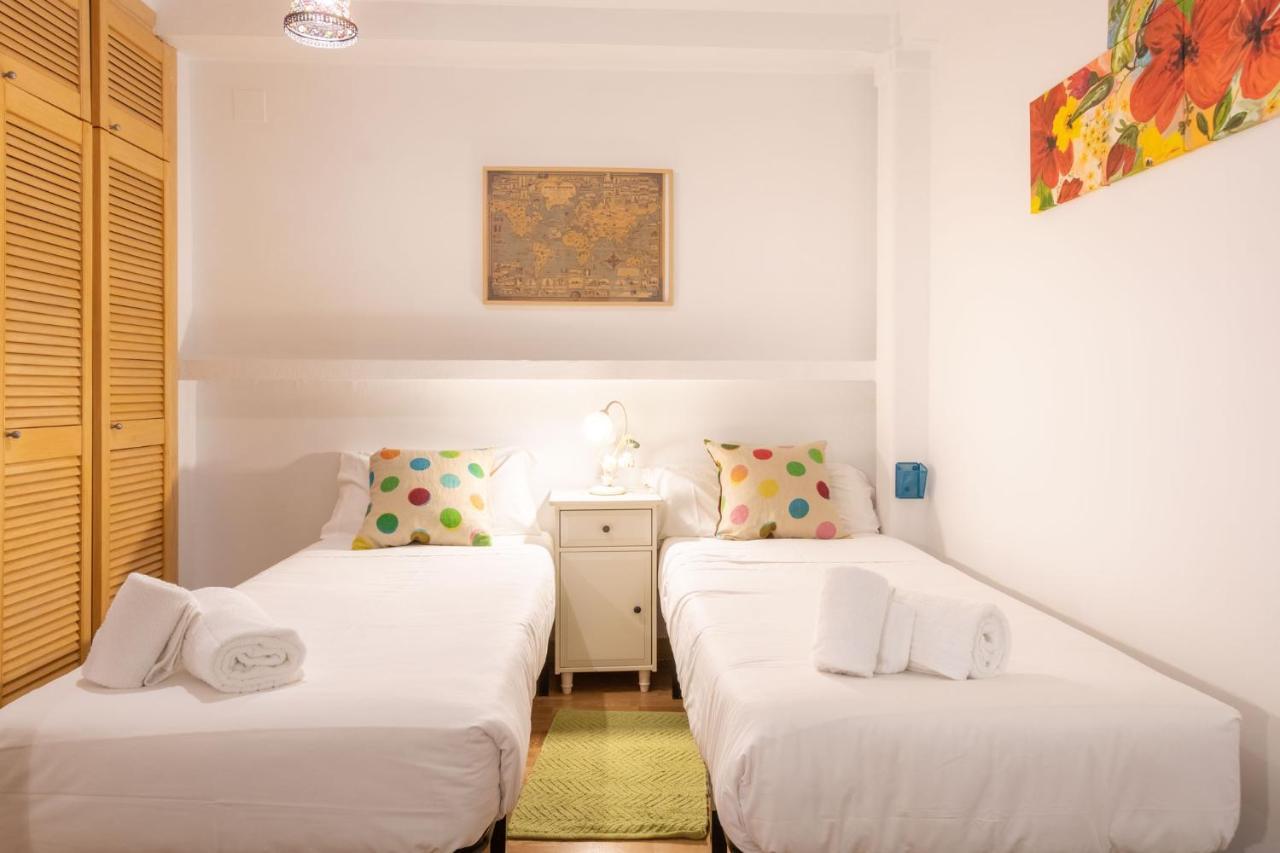 Appartement Goles Courtyard With Parking By Valcambre *