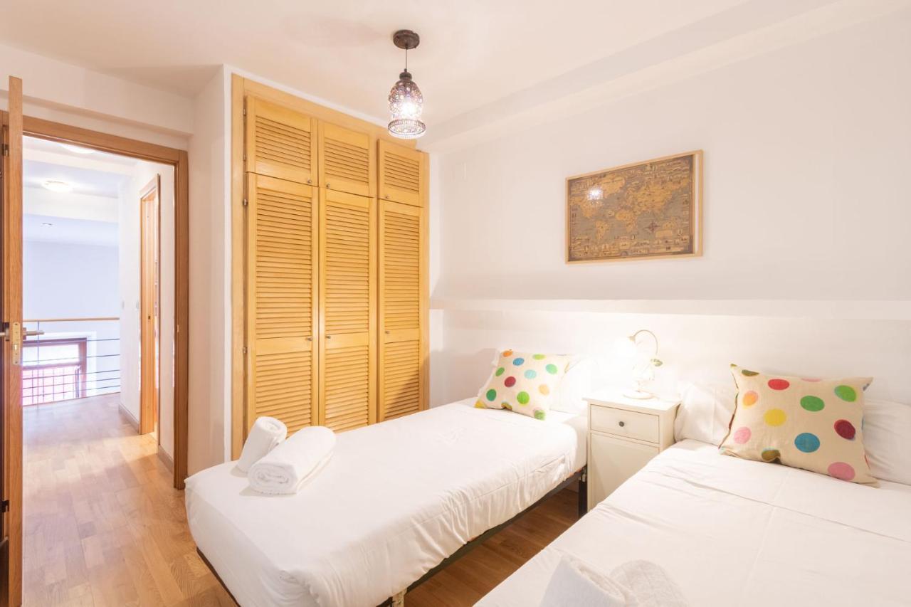 Appartement Goles Courtyard With Parking By Valcambre Séville