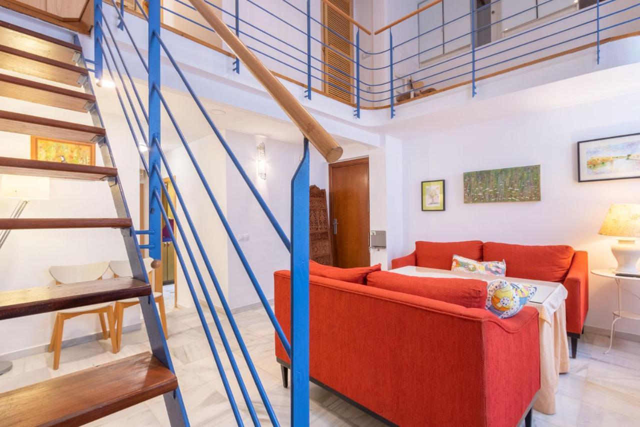 Goles Courtyard With Parking By Valcambre Seville