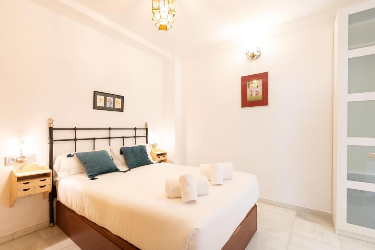 Goles Courtyard With Parking By Valcambre Appartement