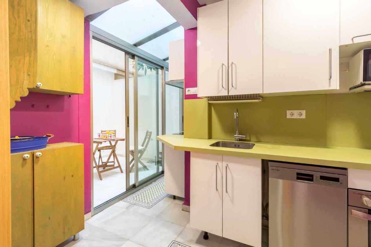 Goles Courtyard With Parking By Valcambre * Séville