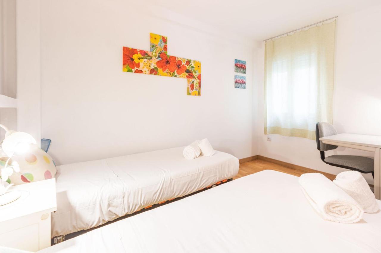 Goles Courtyard With Parking By Valcambre Appartement Séville